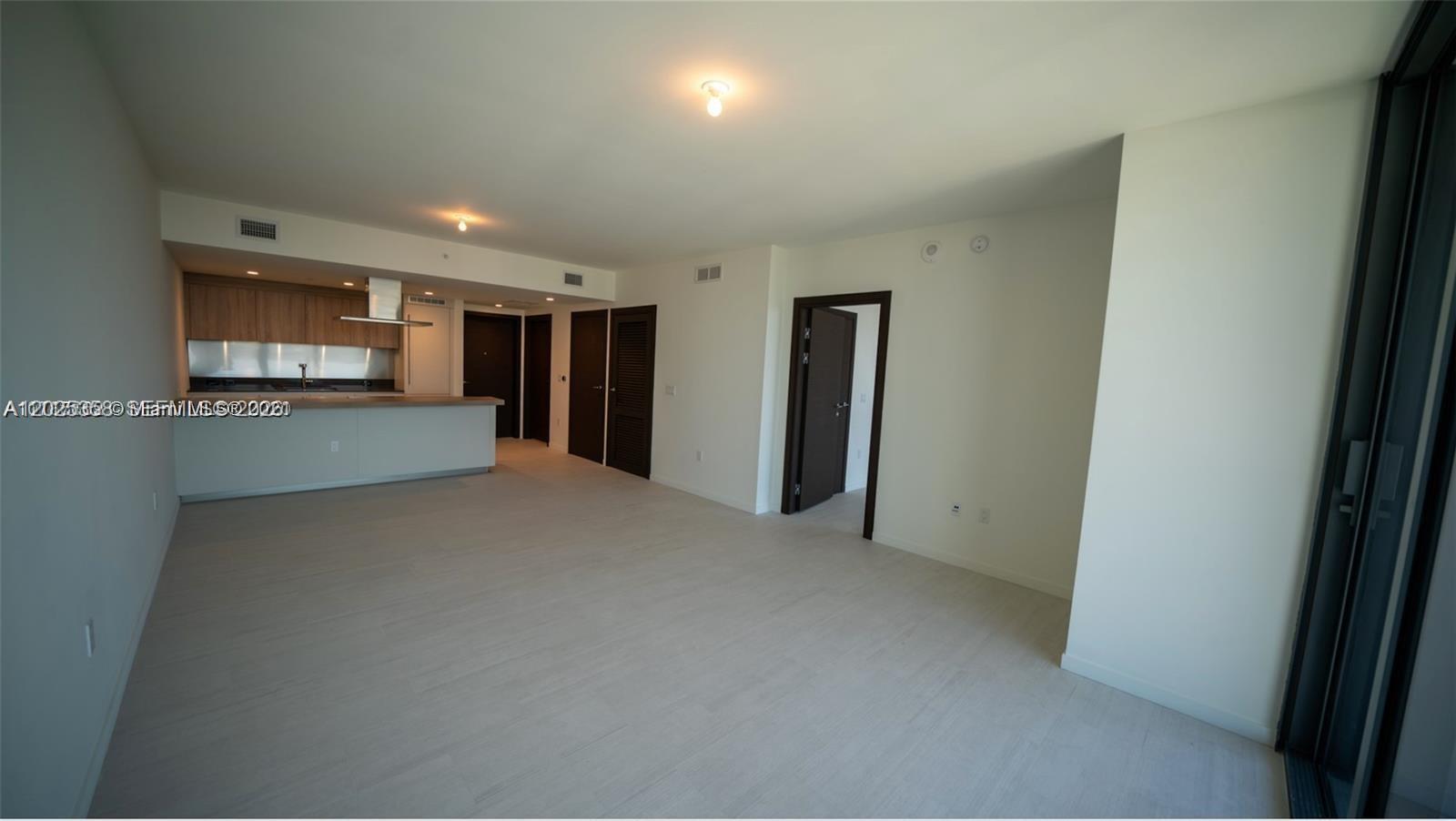 1000 Brickell Plz #3411, Miami FL 33131