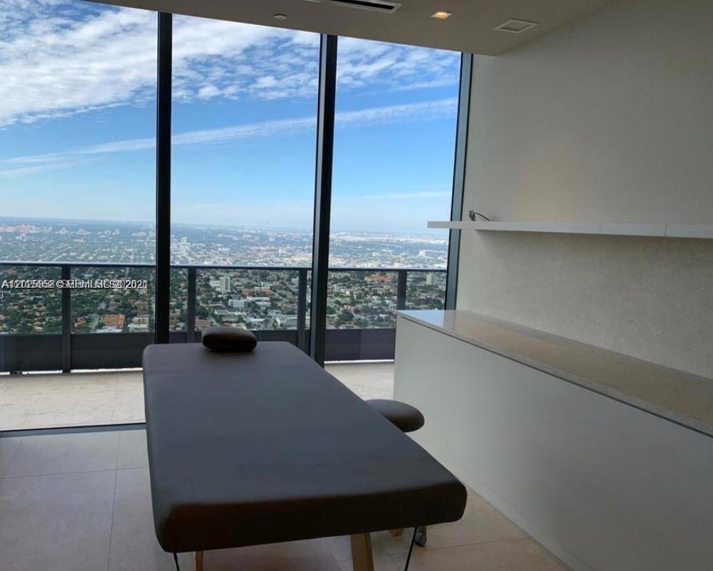 1000 Brickell Plz #3411, Miami FL 33131