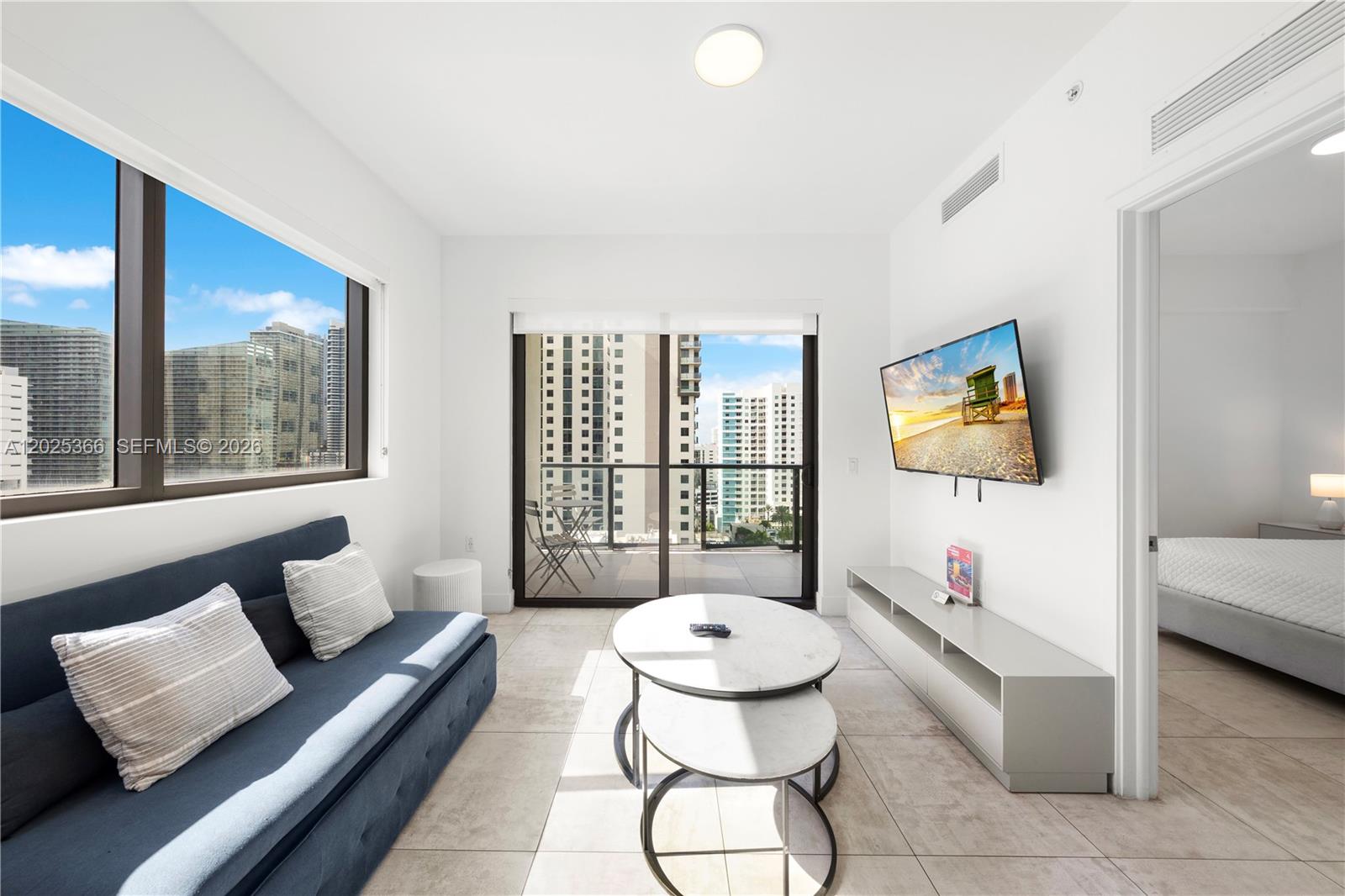 239 SW 9th St #1701, Miami FL 33130