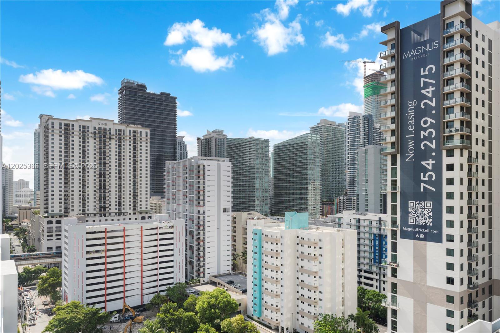 239 SW 9th St #1701, Miami FL 33130