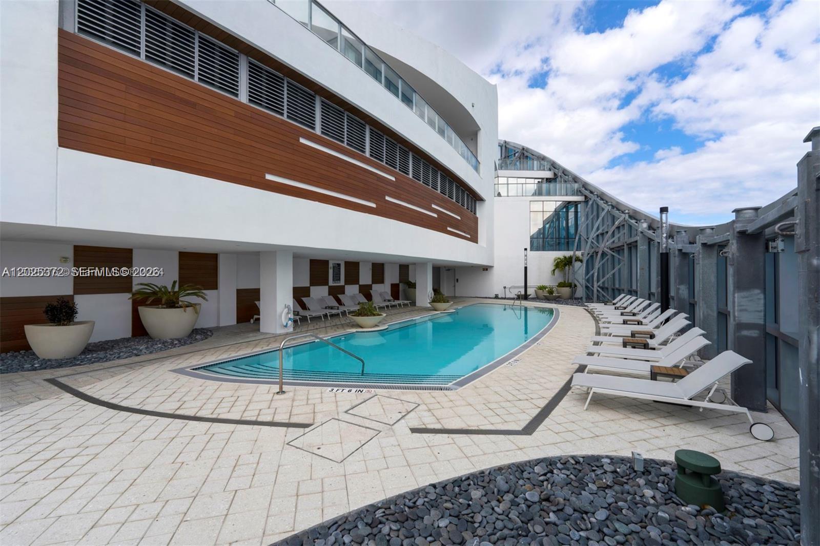 851 NE 1st Ave #3909, Miami FL 33132
