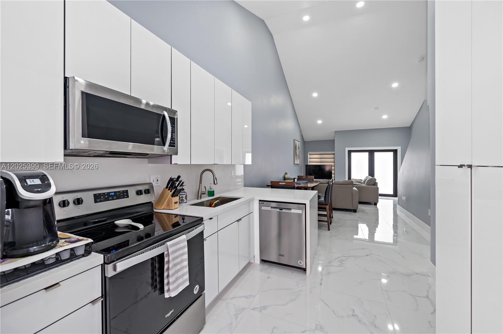 9046 NW 121st Ter #90, Hialeah Gardens FL 33018