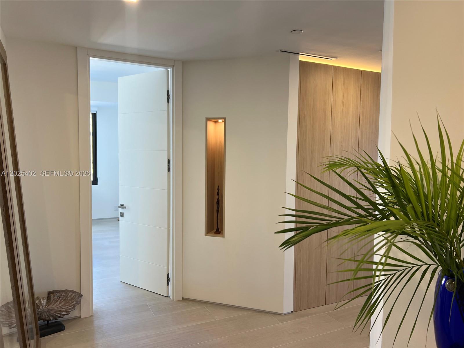201 Crandon Blvd #642, Key Biscayne FL 33149