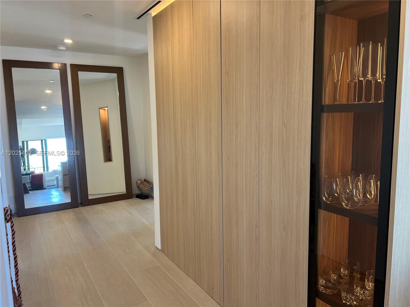 201 Crandon Blvd #642, Key Biscayne FL 33149