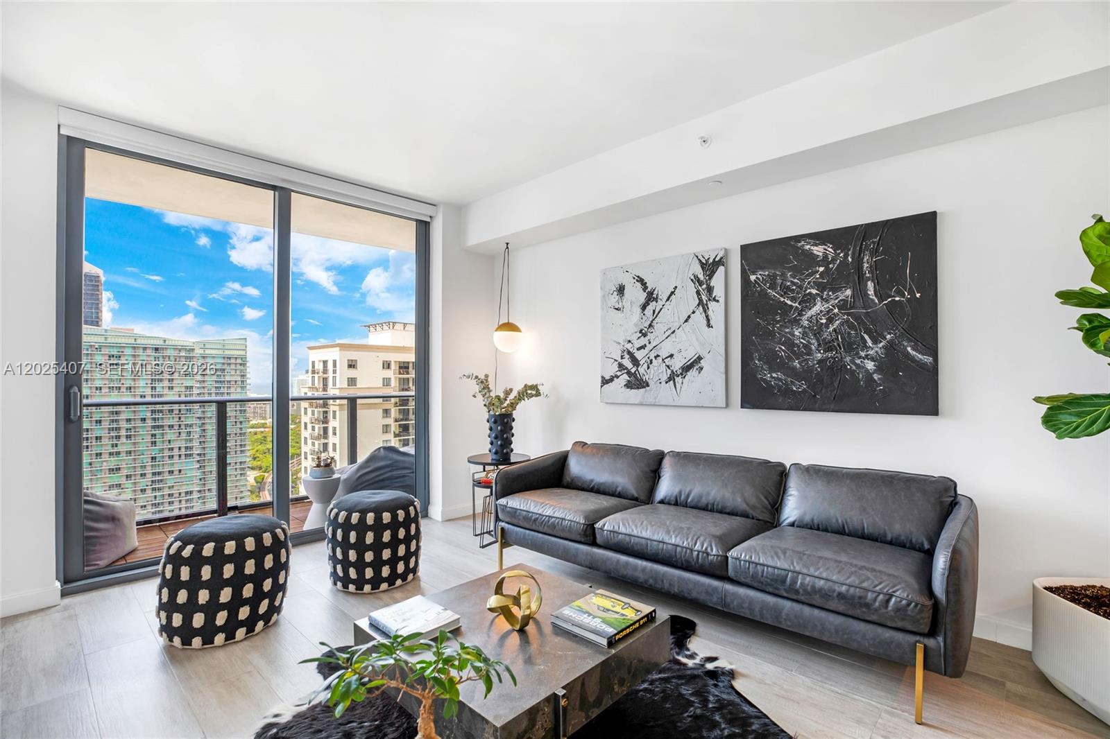 55 SW 9th St #3205, Miami FL 33130