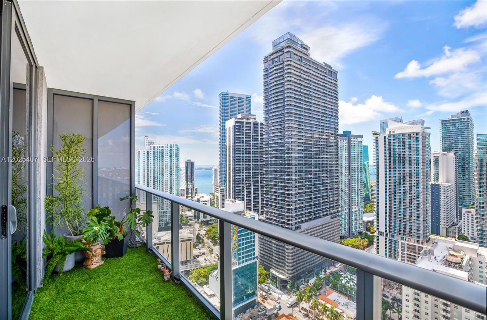 55 SW 9th St #3205, Miami FL 33130