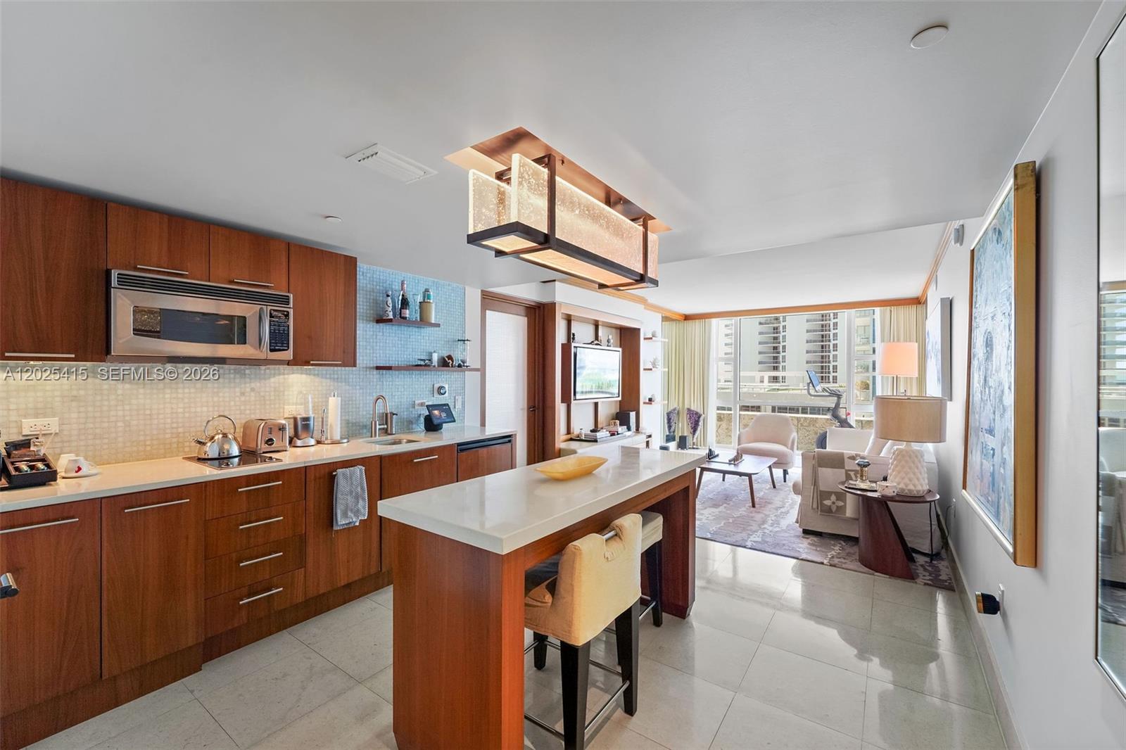 6801 Collins Ave #708, Miami Beach FL 33141