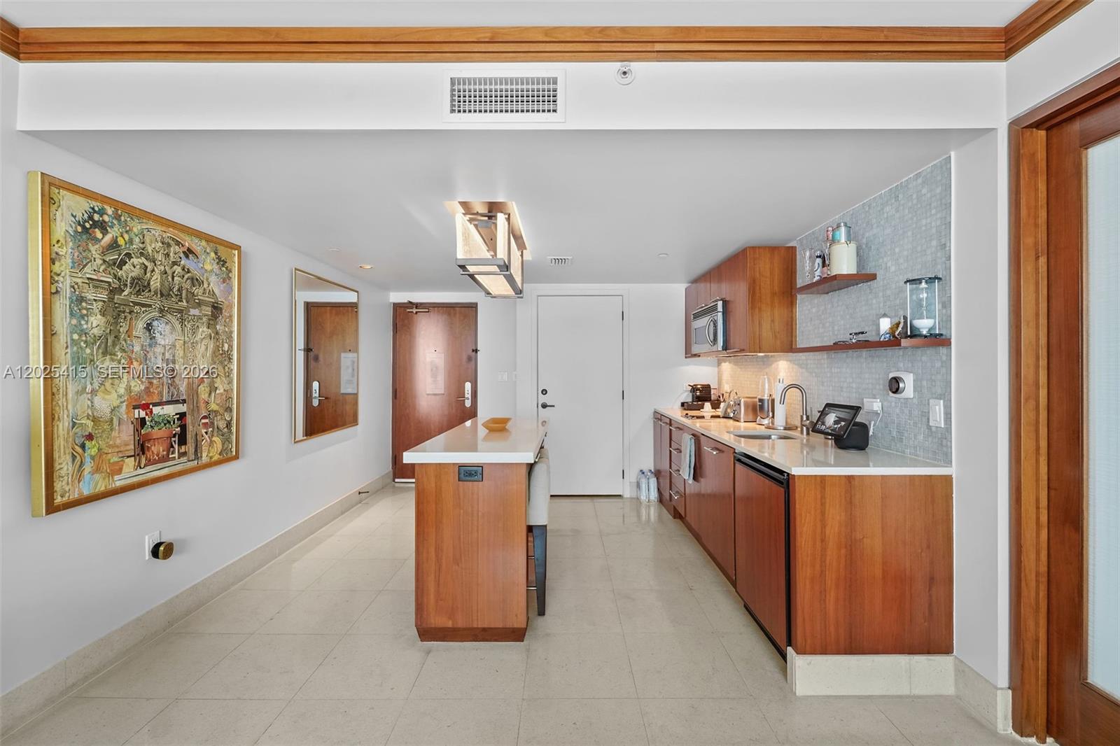 6801 Collins Ave #708, Miami Beach FL 33141