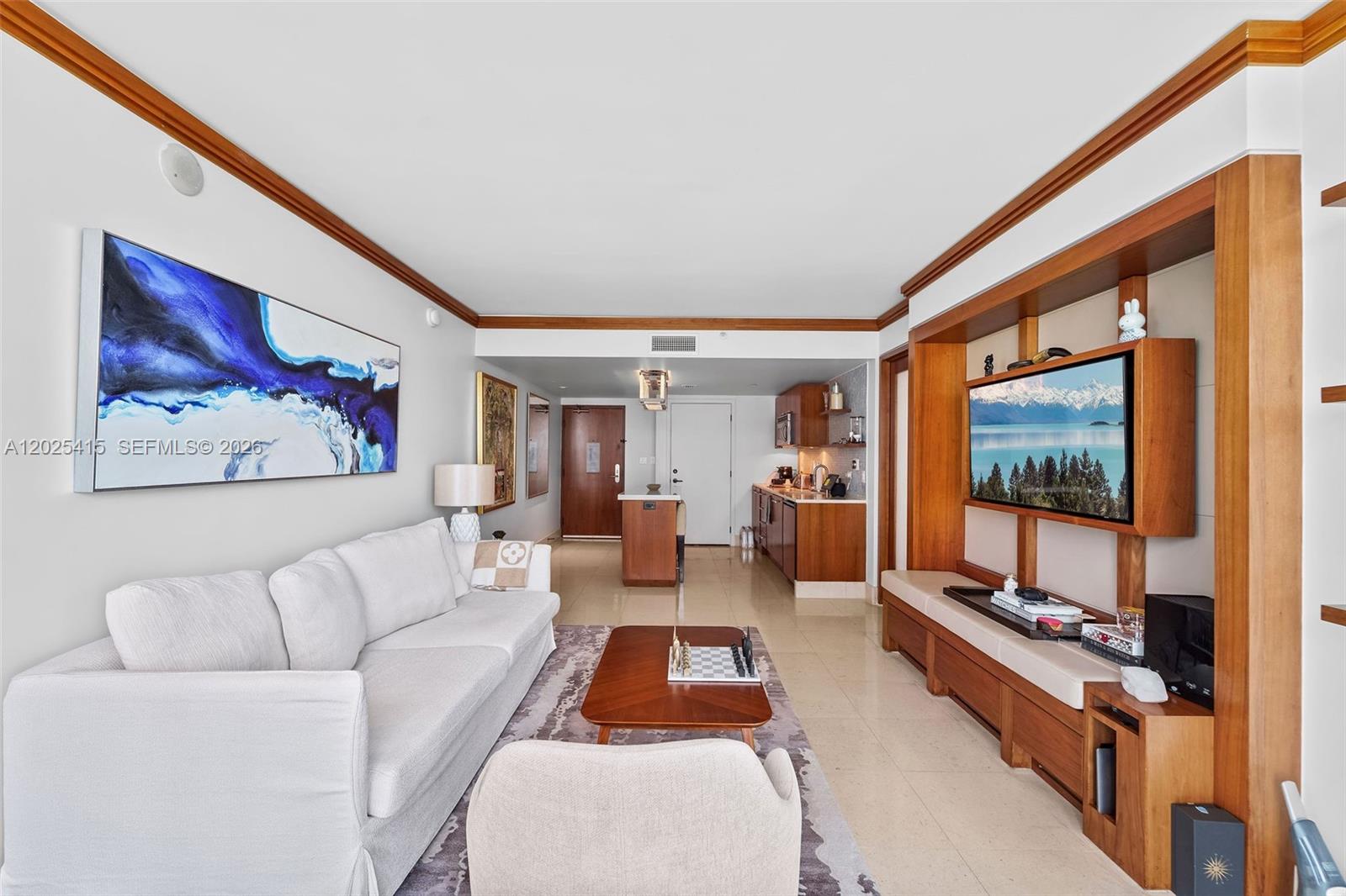 6801 Collins Ave #708, Miami Beach FL 33141