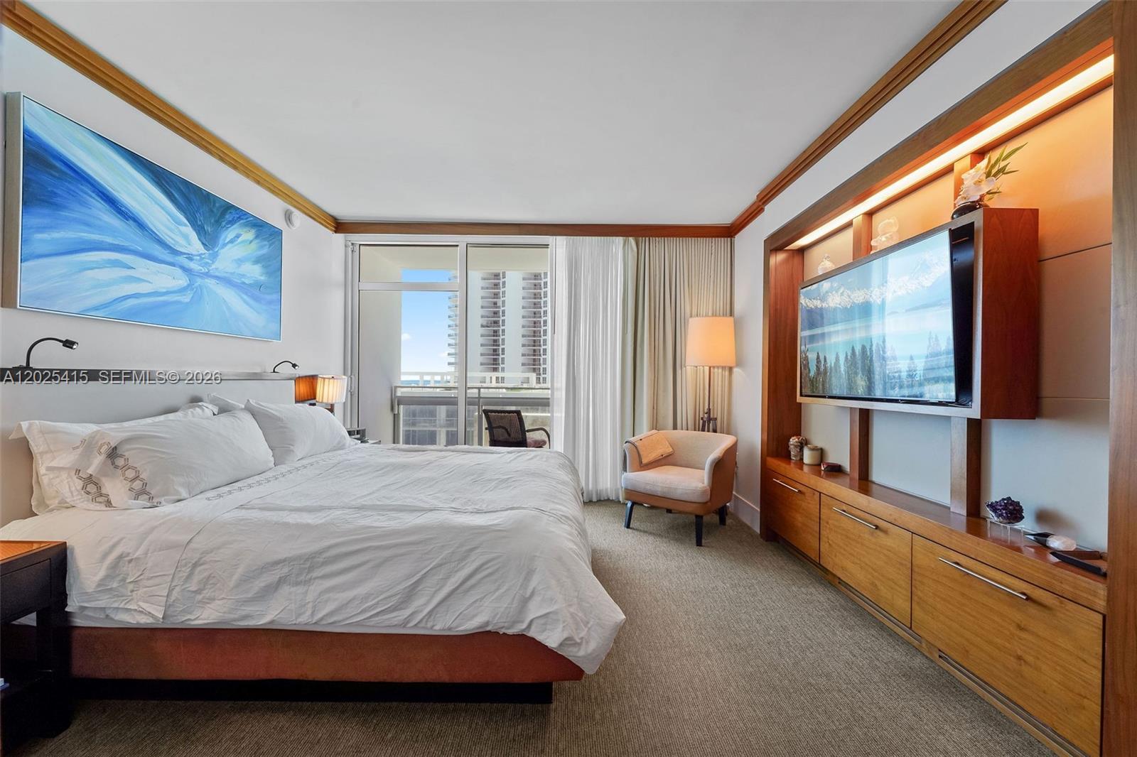 6801 Collins Ave #708, Miami Beach FL 33141