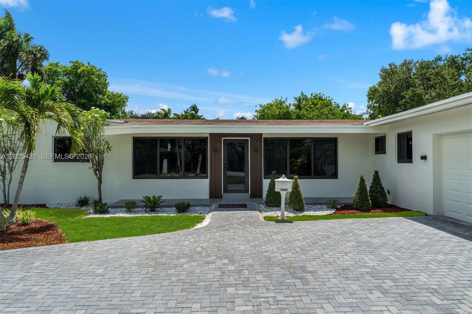 10825 SW 80th Ave, Miami FL 33156
