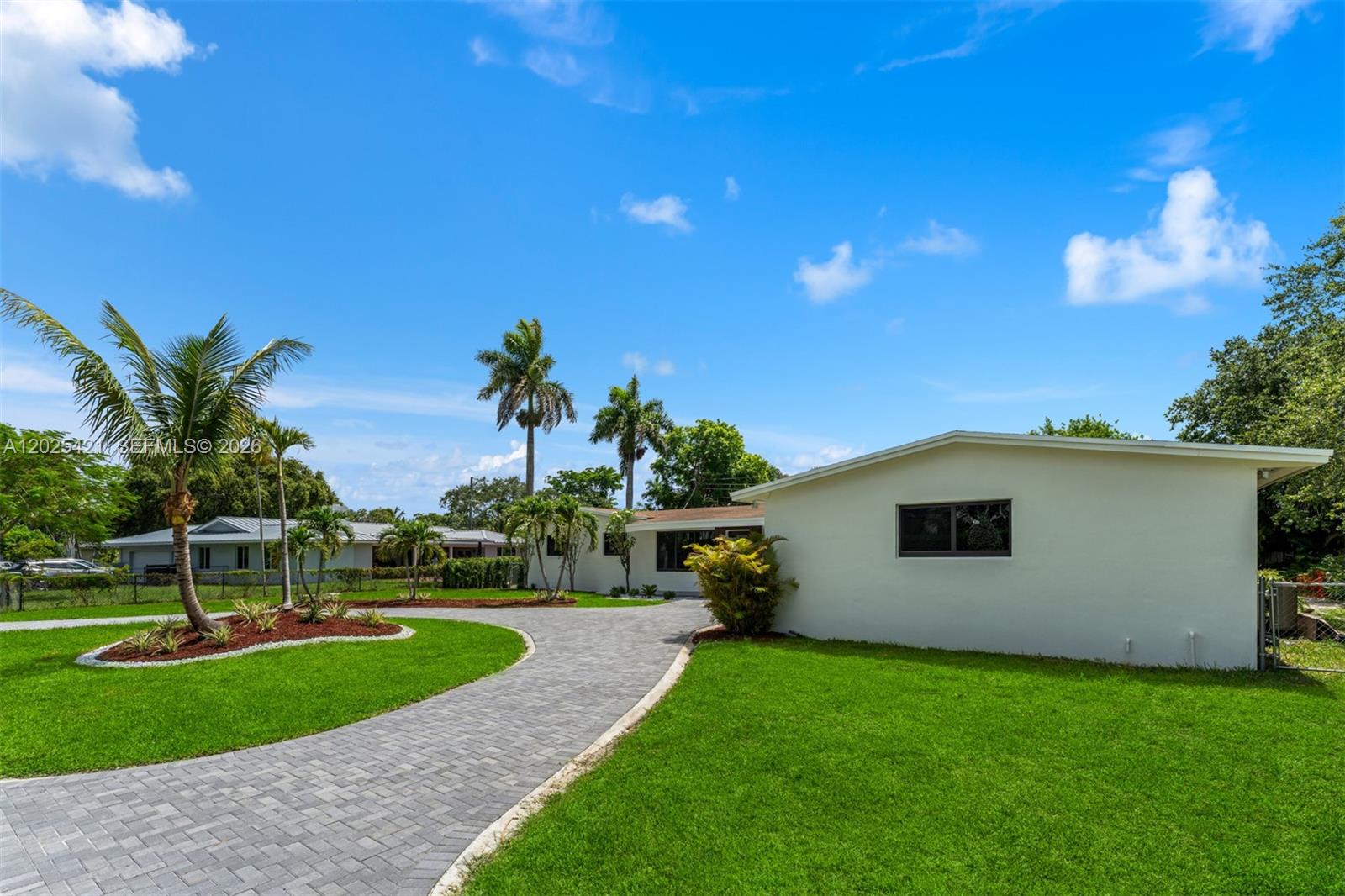 10825 SW 80th Ave, Miami FL 33156