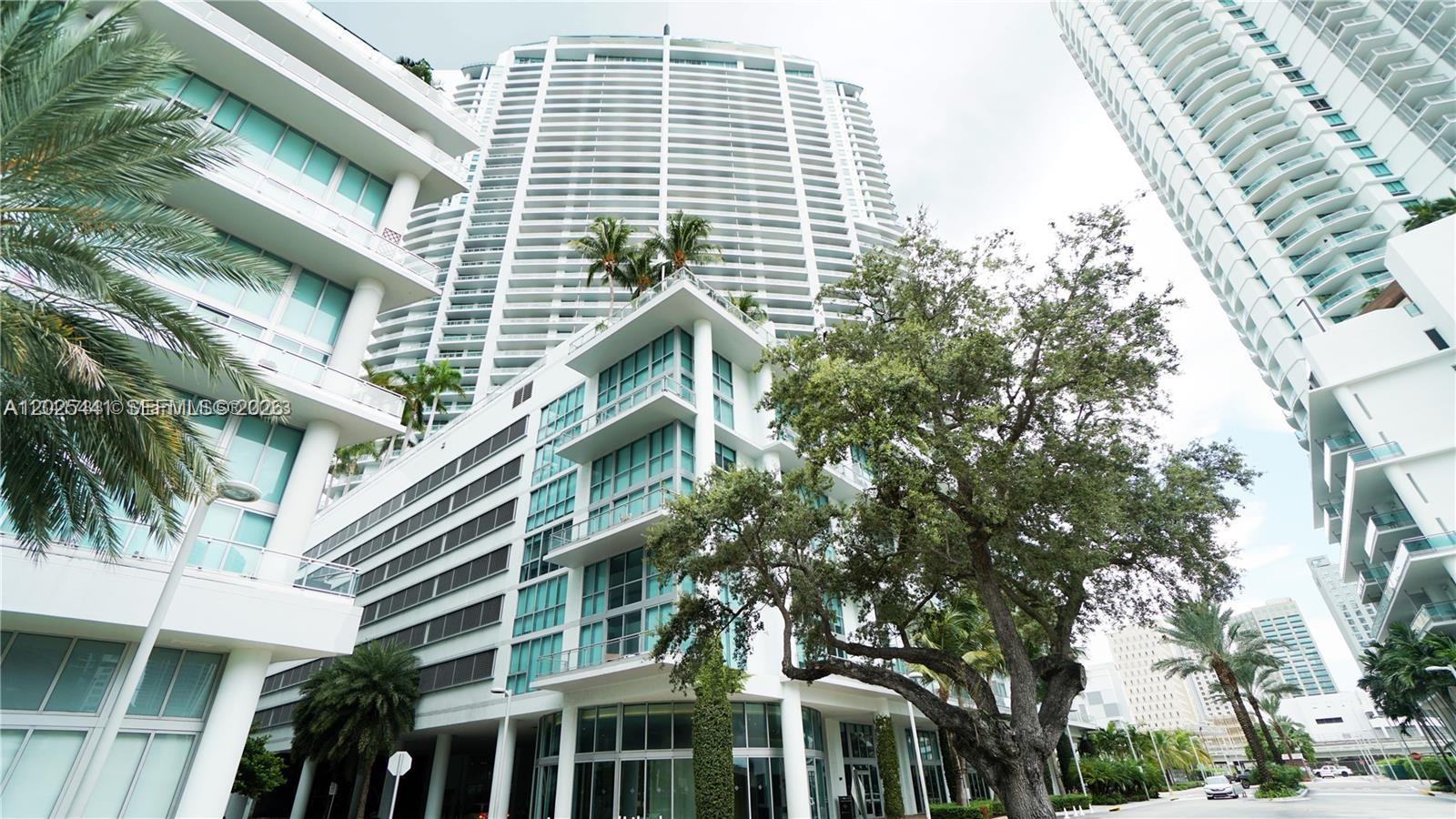 90 SW 3rd St #3708, Miami FL 33130