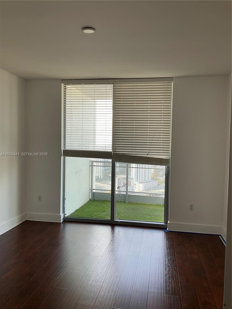 90 SW 3rd St #3708, Miami FL 33130
