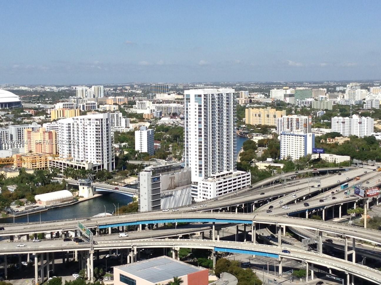 90 SW 3rd St #3708, Miami FL 33130