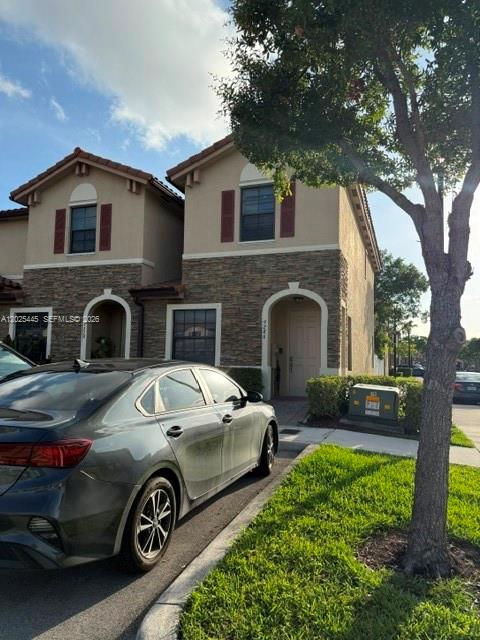 9286 W 33rd Ln, Hialeah FL 33018