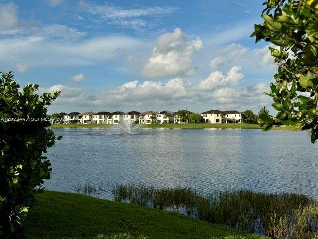 9286 W 33rd Ln, Hialeah FL 33018