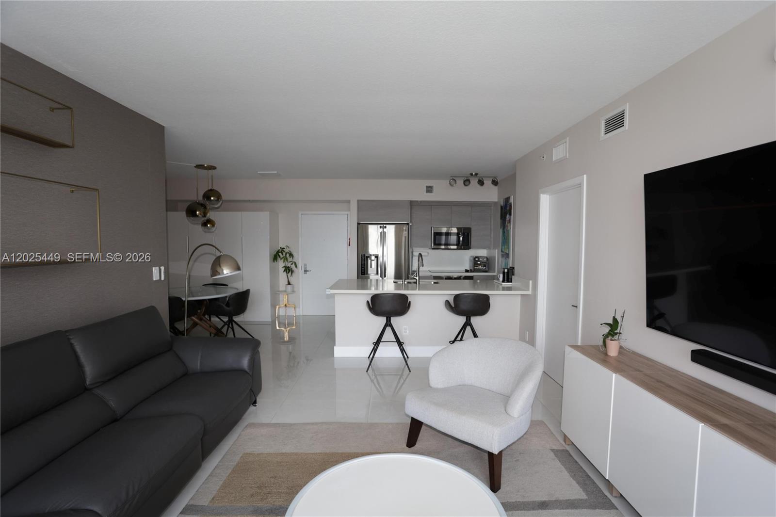 325 S Biscayne Blvd #1822, Miami FL 33131