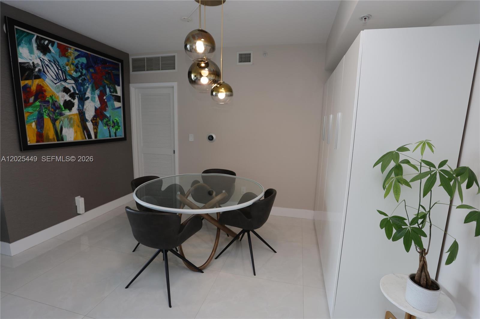 325 S Biscayne Blvd #1822, Miami FL 33131