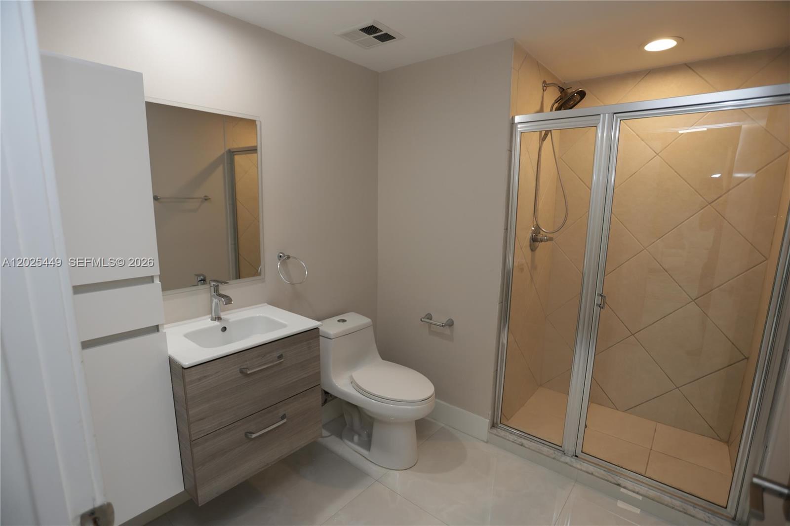 325 S Biscayne Blvd #1822, Miami FL 33131
