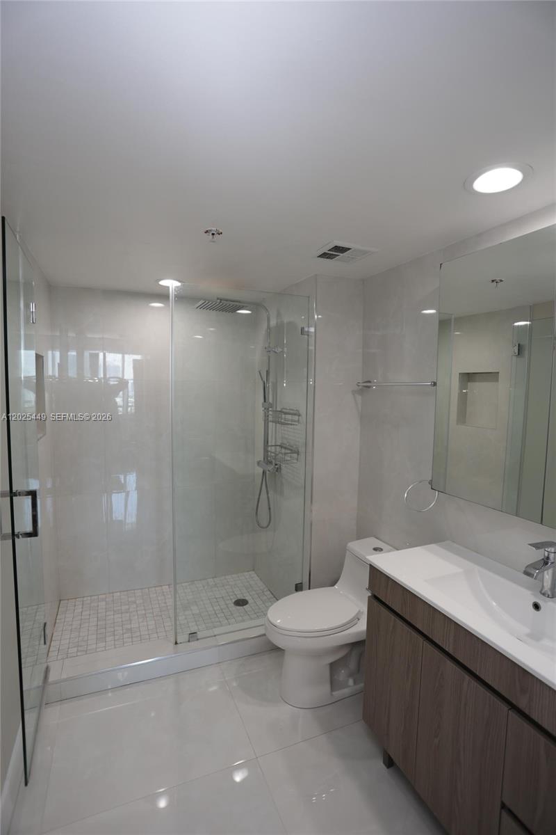 325 S Biscayne Blvd #1822, Miami FL 33131