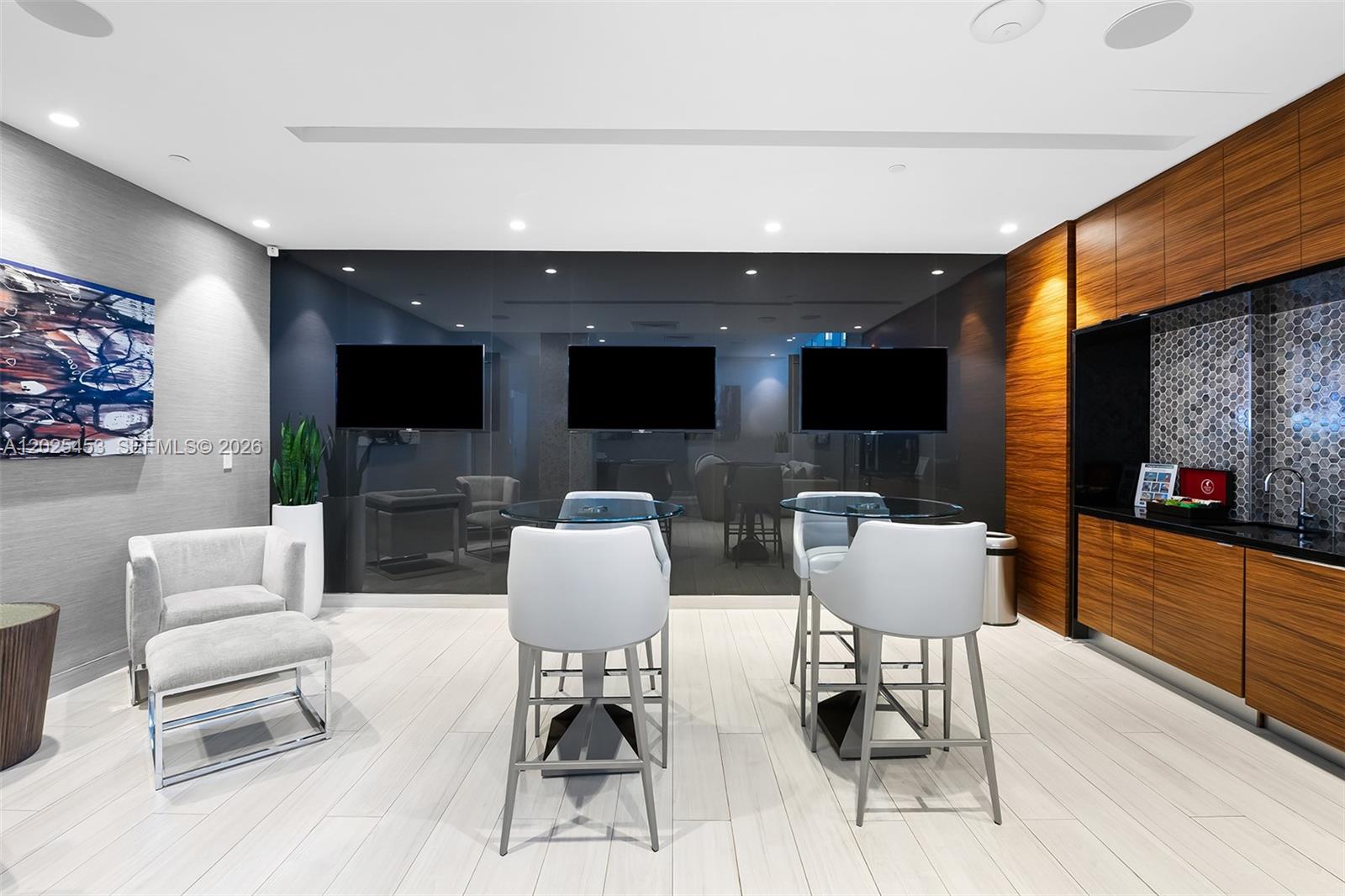701 N Fort Lauderdale Beach Blvd #1504, Fort Lauderdale FL 33304