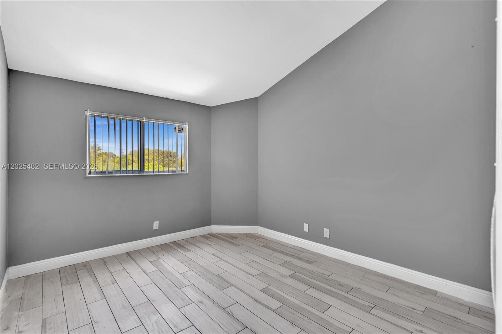3417 NW 44th St #101, Oakland Park FL 33309