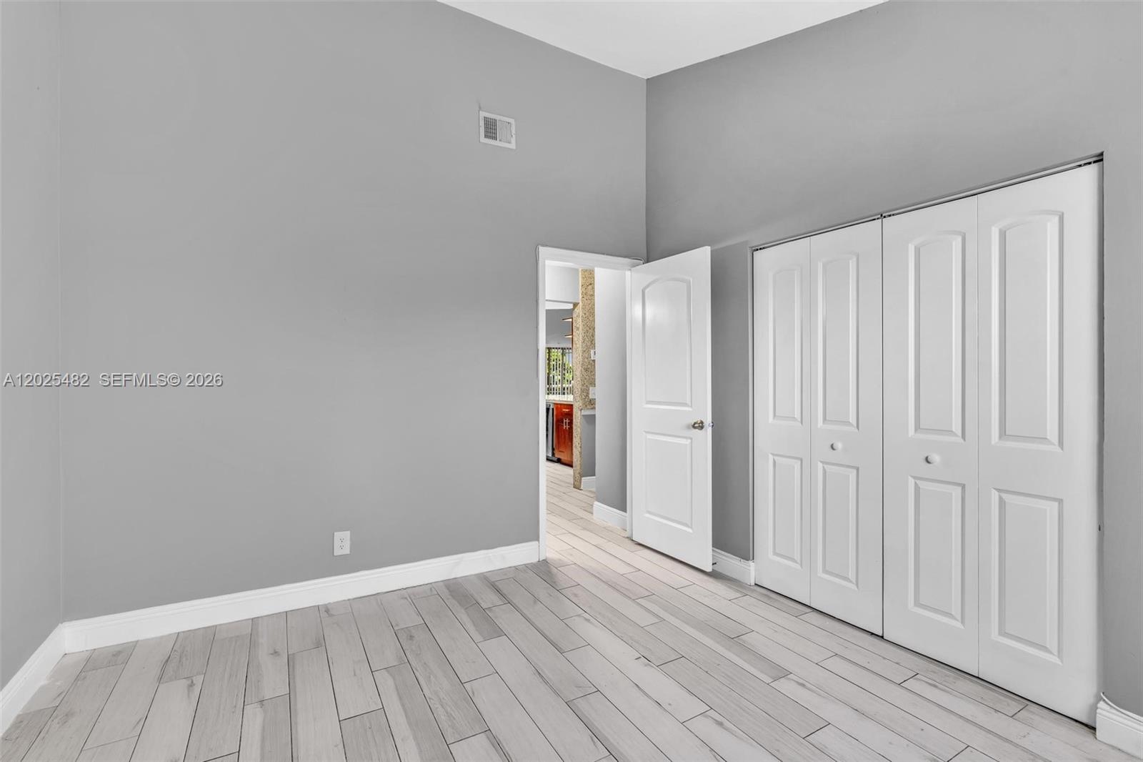 3417 NW 44th St #101, Oakland Park FL 33309