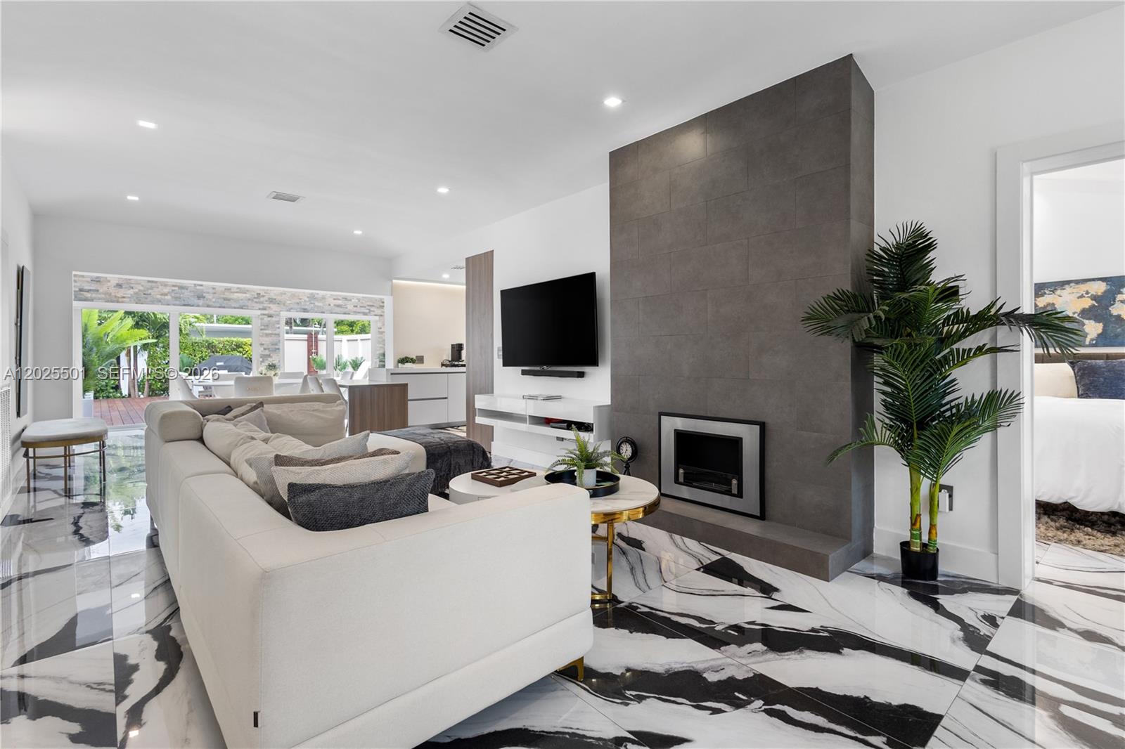 1544 Michigan Ave, Miami Beach FL 33139
