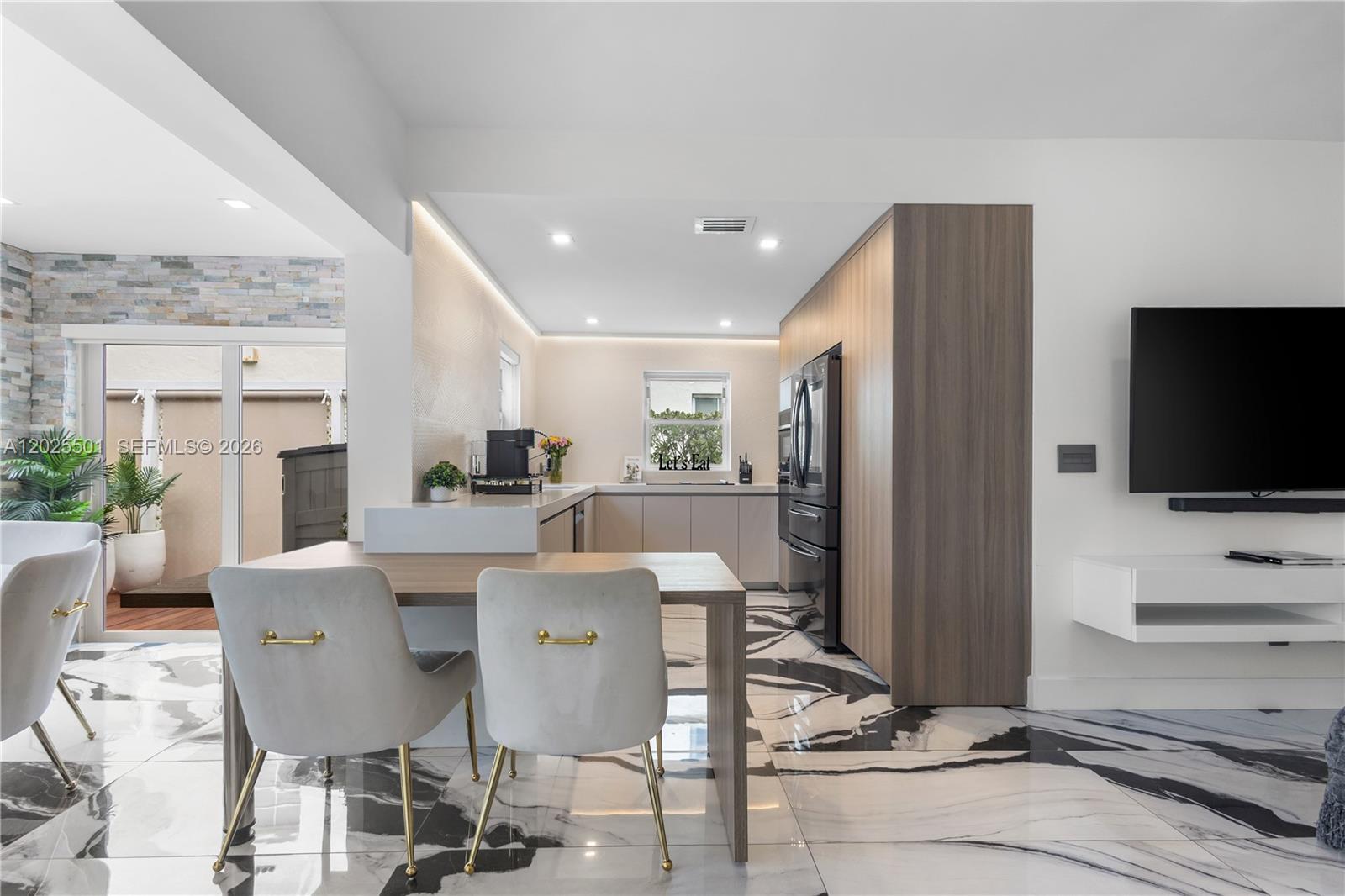 1544 Michigan Ave, Miami Beach FL 33139