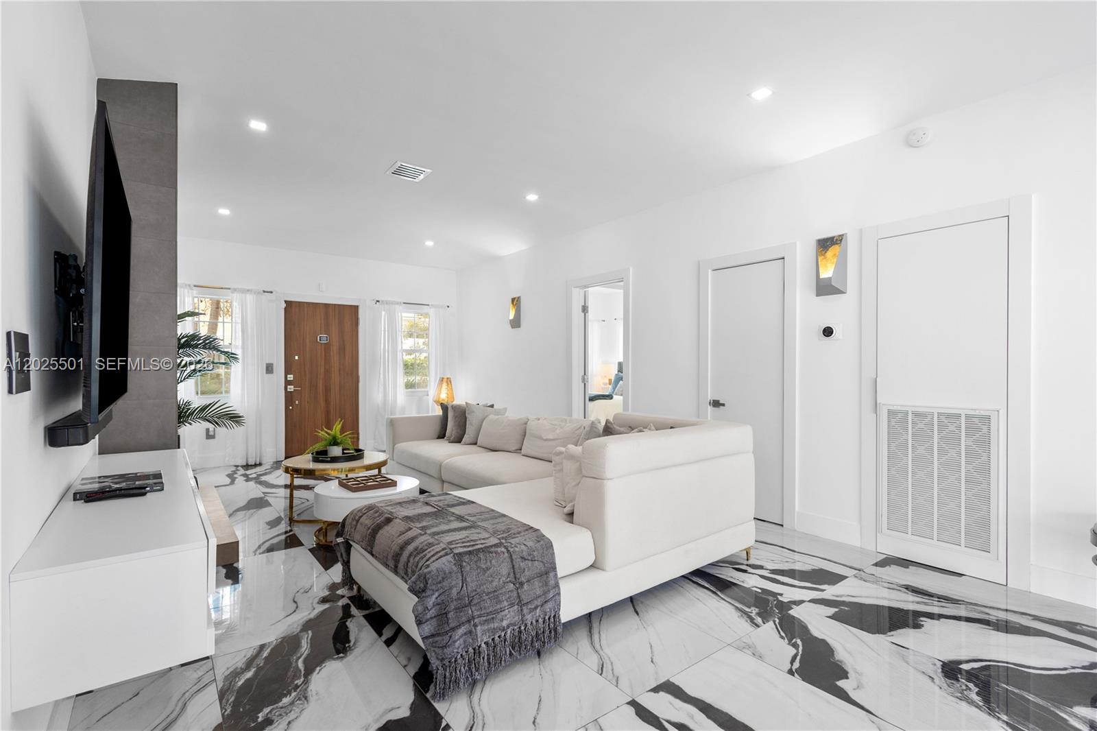 1544 Michigan Ave, Miami Beach FL 33139
