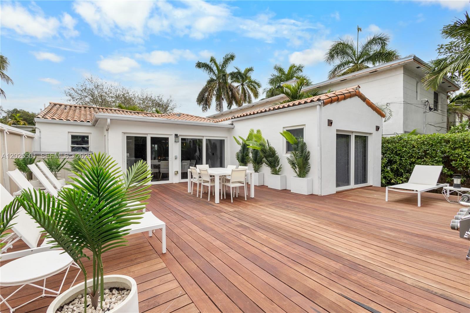 1544 Michigan Ave, Miami Beach FL 33139