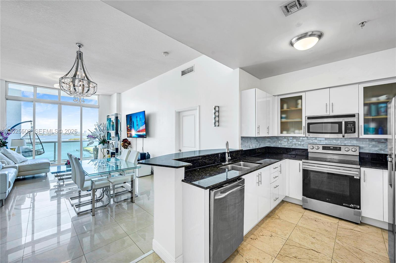7900 Harbor Island Dr #PH14, North Bay Village FL 33141