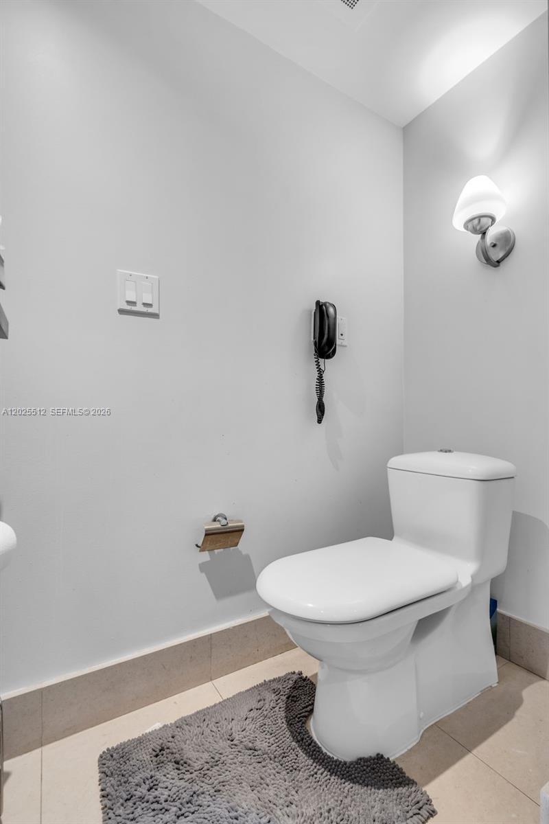 6801 Collins Ave #308 (Door 316), Miami Beach FL 33141