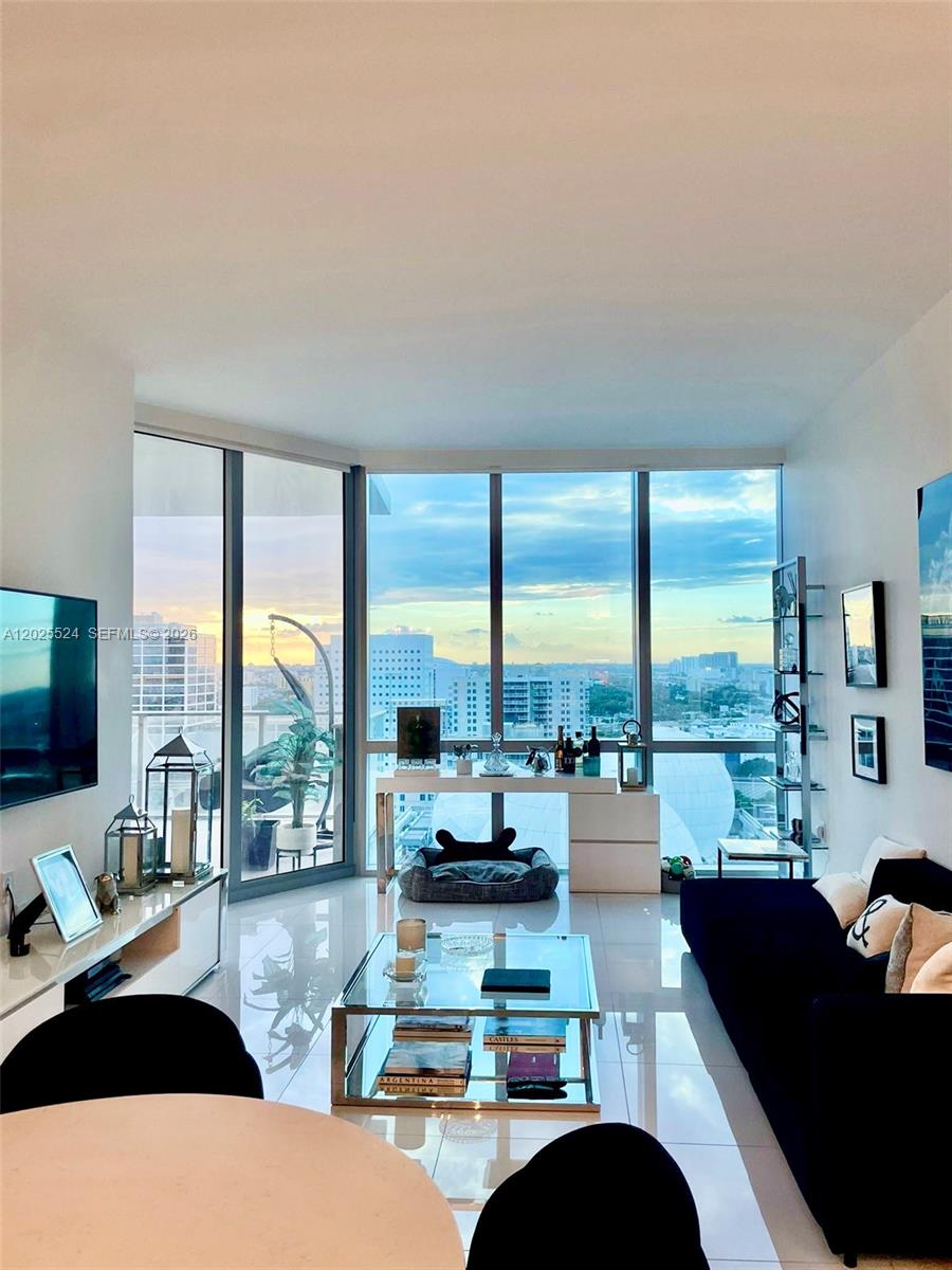 851 NE 1st Ave #1808, Miami FL 33132