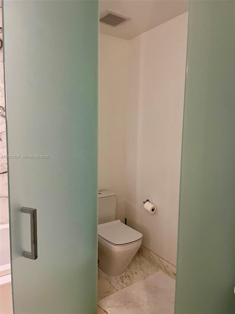 851 NE 1st Ave #1808, Miami FL 33132
