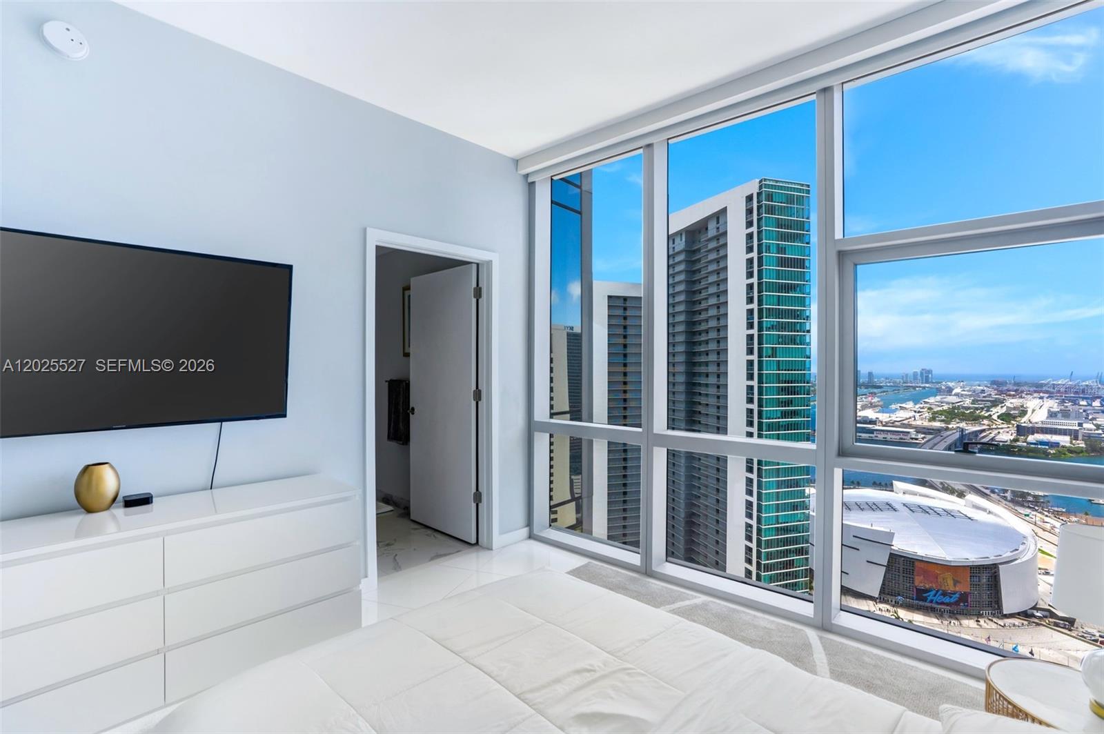 851 NE 1st Ave #3909, Miami FL 33132