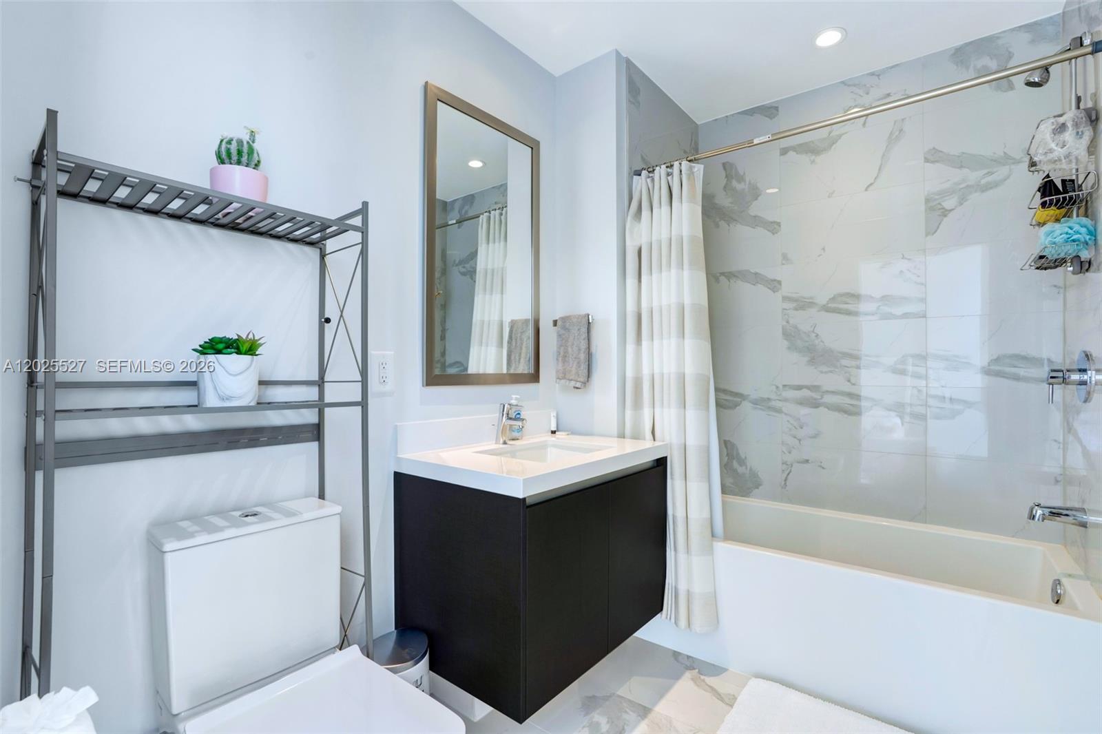 851 NE 1st Ave #3909, Miami FL 33132