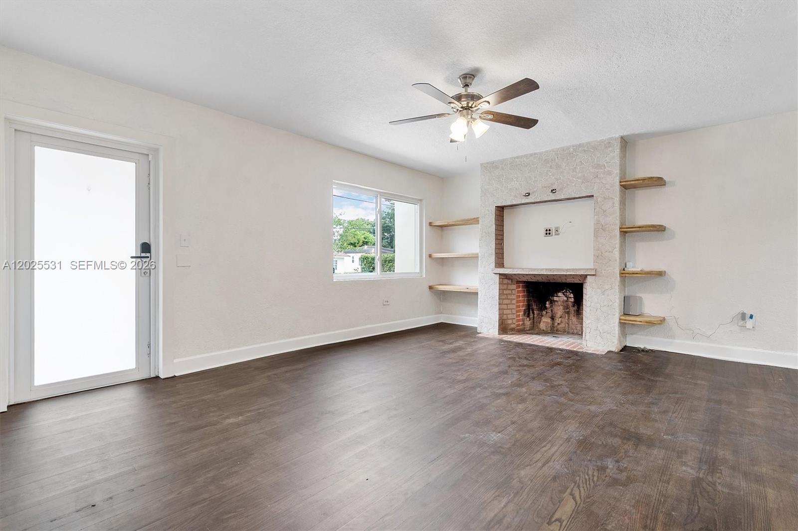 3951 SW 2nd #3951, Miami FL 33134