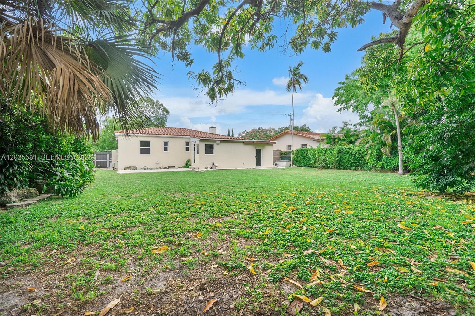 3951 SW 2nd #3951, Miami FL 33134