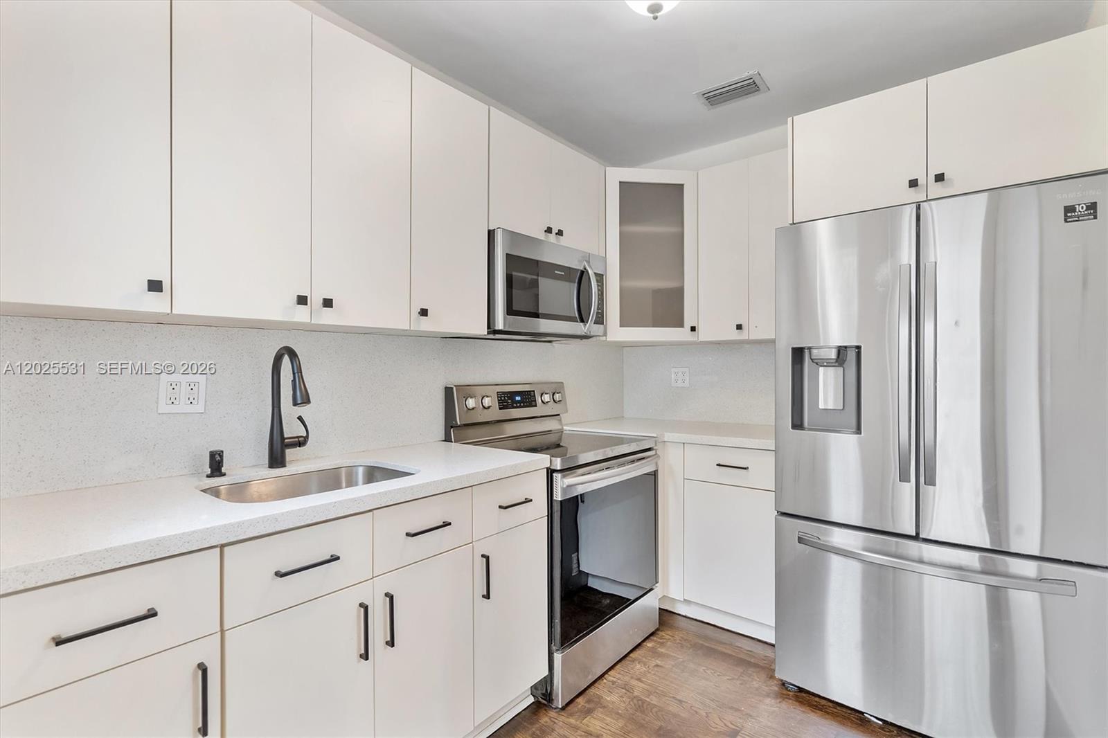 3951 SW 2nd #3951, Miami FL 33134