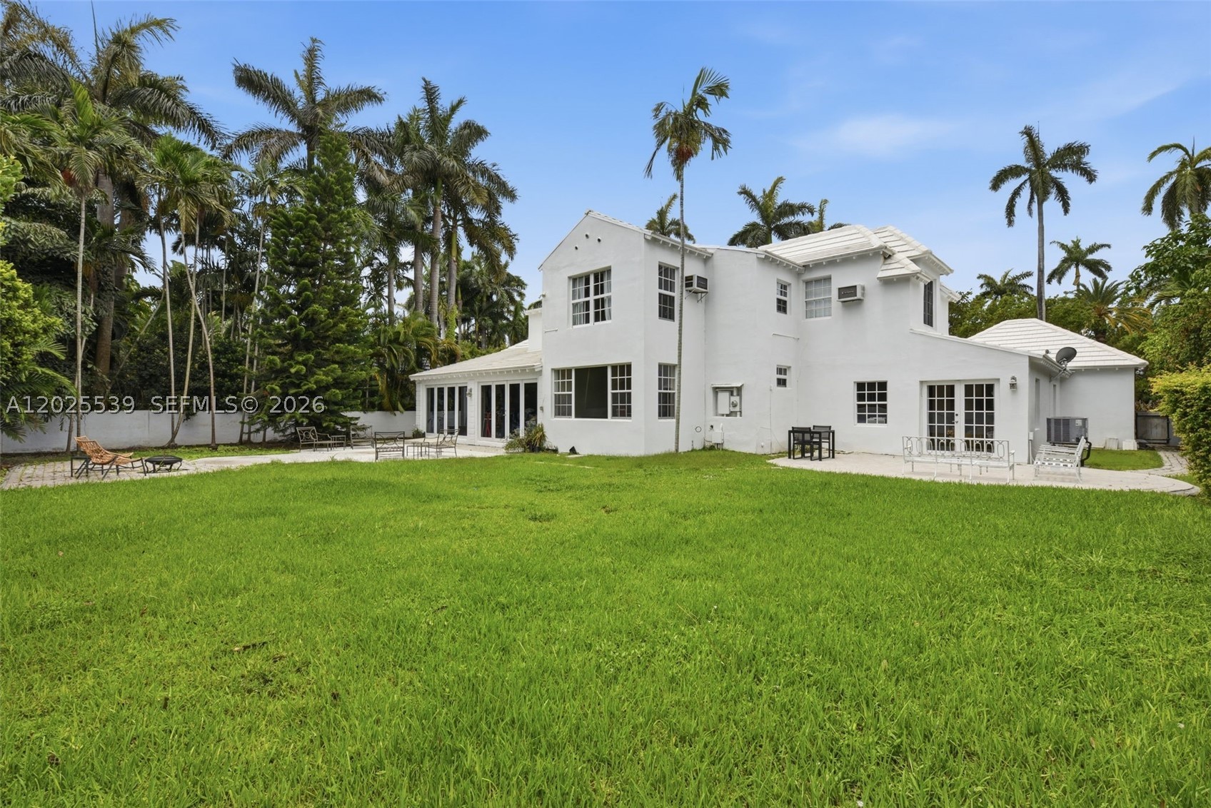 2535 Sunset Dr, Miami Beach FL 33140