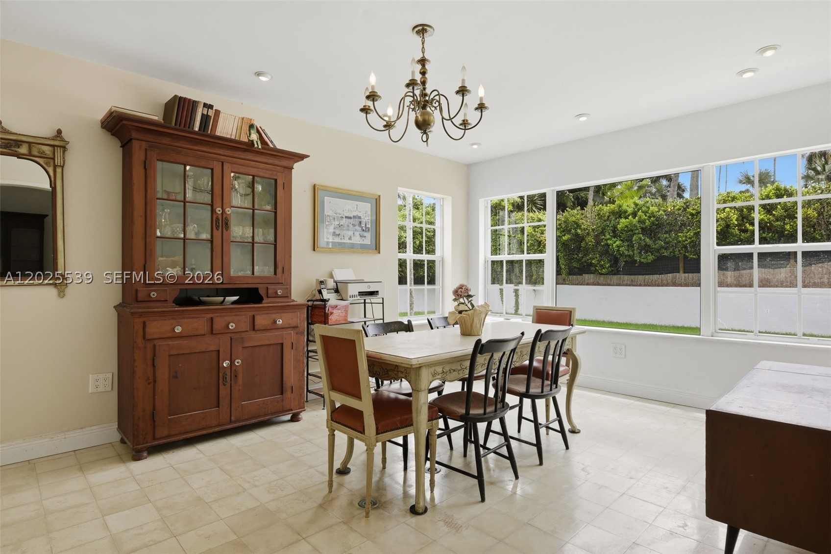 2535 Sunset Dr, Miami Beach FL 33140