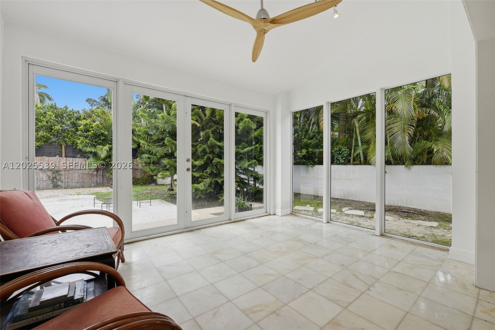 2535 Sunset Dr, Miami Beach FL 33140