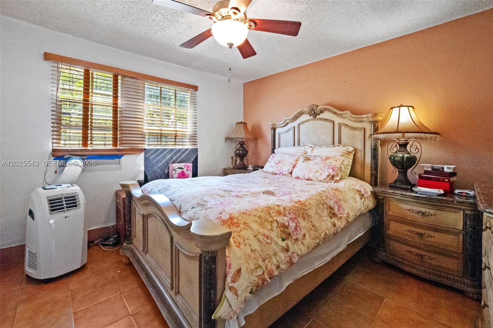 1053 NW 28th St, Miami FL 33127