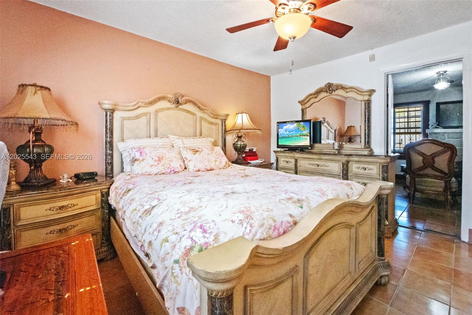 1053 NW 28th St, Miami FL 33127