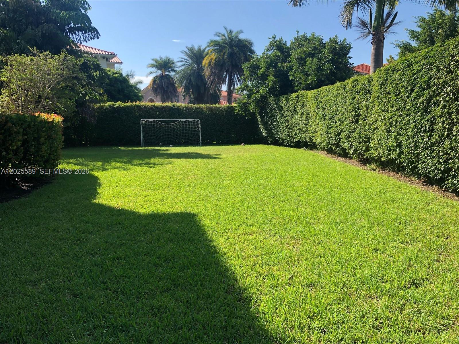 19529 SW 80th Ct, Cutler Bay FL 33157