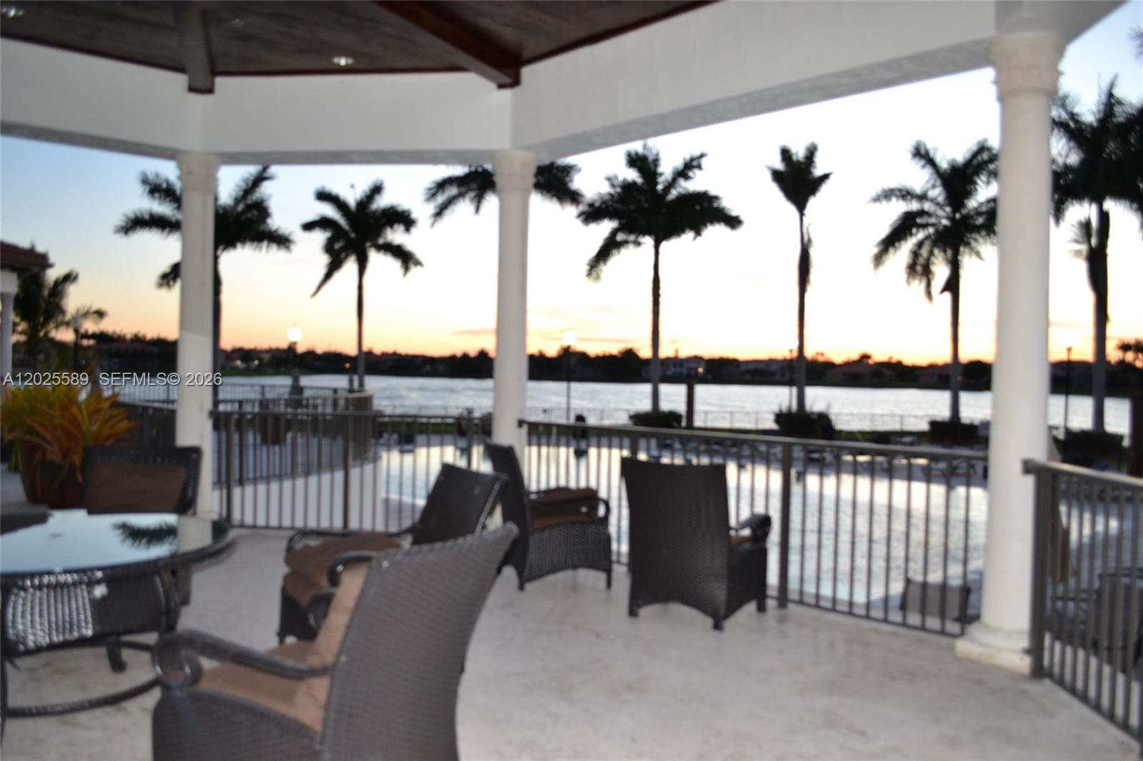 19529 SW 80th Ct, Cutler Bay FL 33157