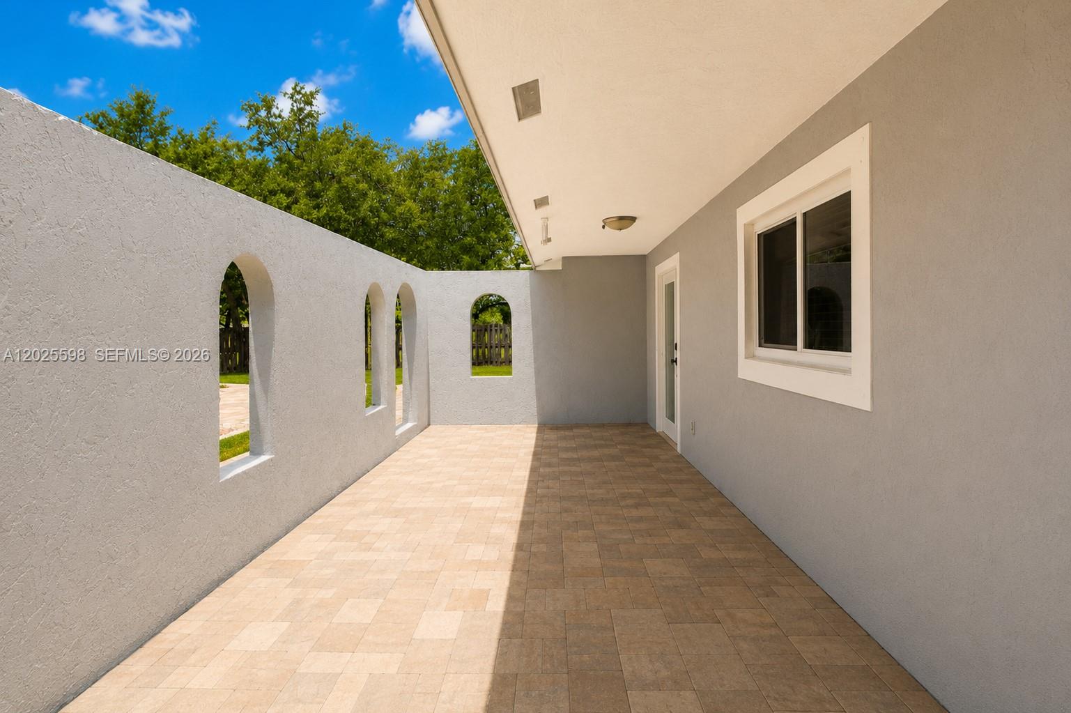 9421 SW 150th St, Miami FL 33176