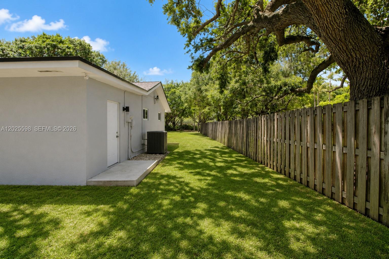 9421 SW 150th St, Miami FL 33176